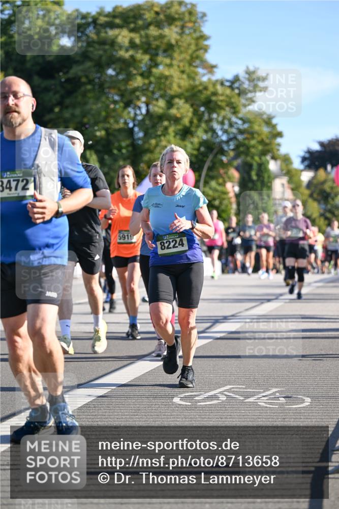 07.09.2025 - BARMER Alsterlauf Dr. Thomas Lammeyer http://msf.ph/oto/8713658 07.09.2025 09:45:35 Laufen 34721, 3007, 5919, 8224 meine-sportfotos.de