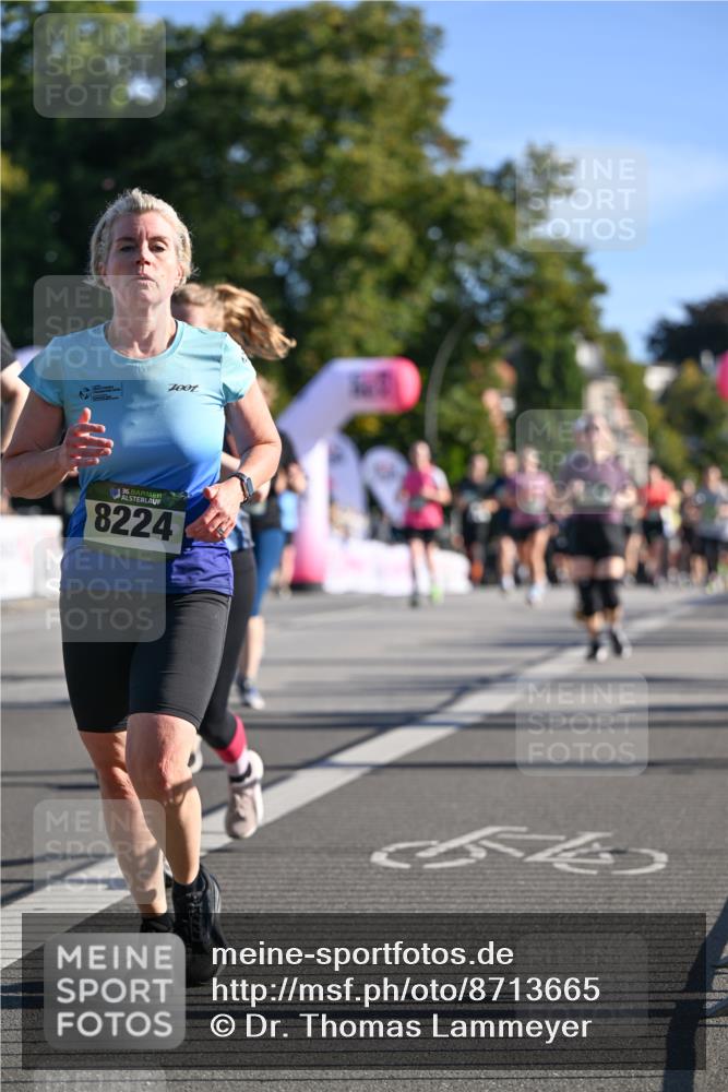 07.09.2025 - BARMER Alsterlauf Dr. Thomas Lammeyer http://msf.ph/oto/8713665 07.09.2025 09:45:36 Laufen 7001, 8224 meine-sportfotos.de