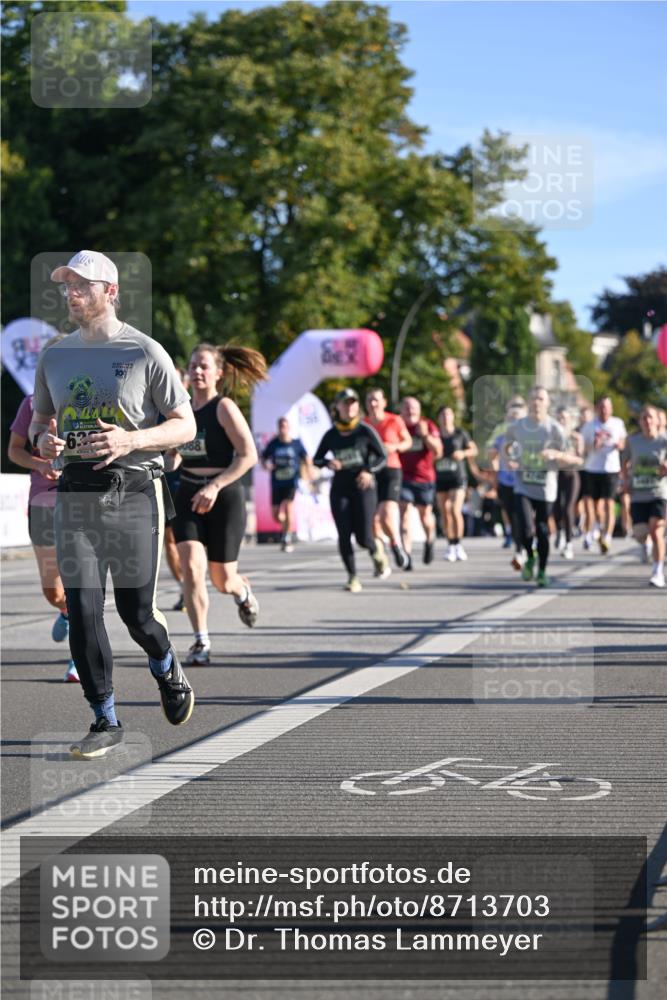 07.09.2025 - BARMER Alsterlauf Dr. Thomas Lammeyer http://msf.ph/oto/8713703 07.09.2025 09:45:42 Laufen 19 meine-sportfotos.de