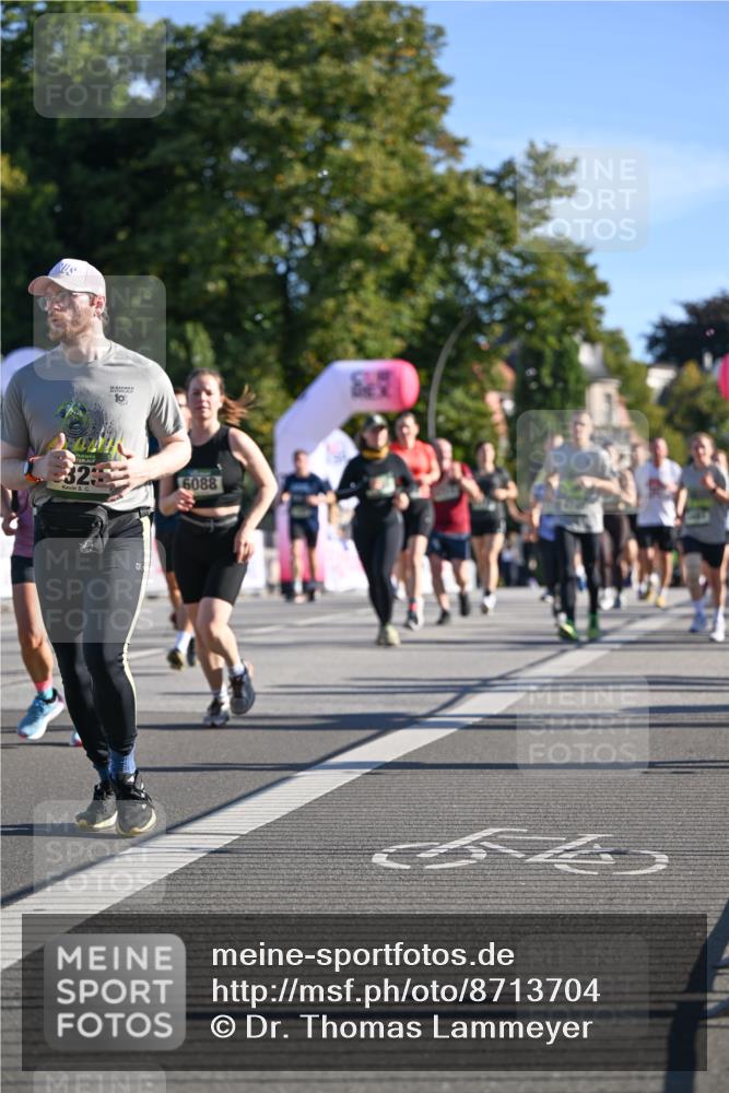 07.09.2025 - BARMER Alsterlauf Dr. Thomas Lammeyer http://msf.ph/oto/8713704 07.09.2025 09:45:42 Laufen 10, 32, 6088 meine-sportfotos.de