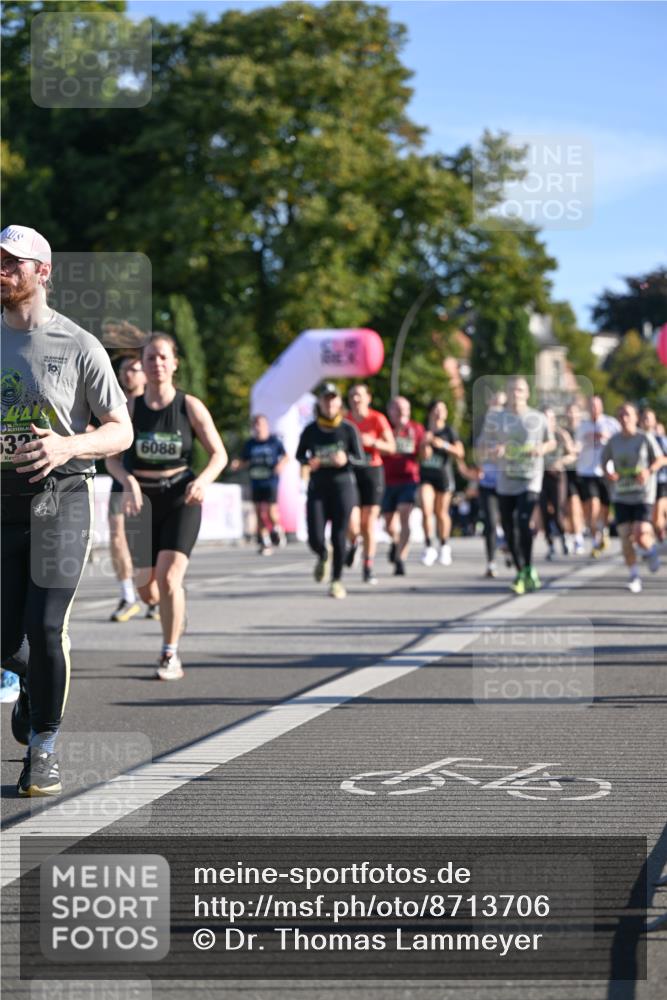 07.09.2025 - BARMER Alsterlauf Dr. Thomas Lammeyer http://msf.ph/oto/8713706 07.09.2025 09:45:42 Laufen 10, 632, 6088 meine-sportfotos.de