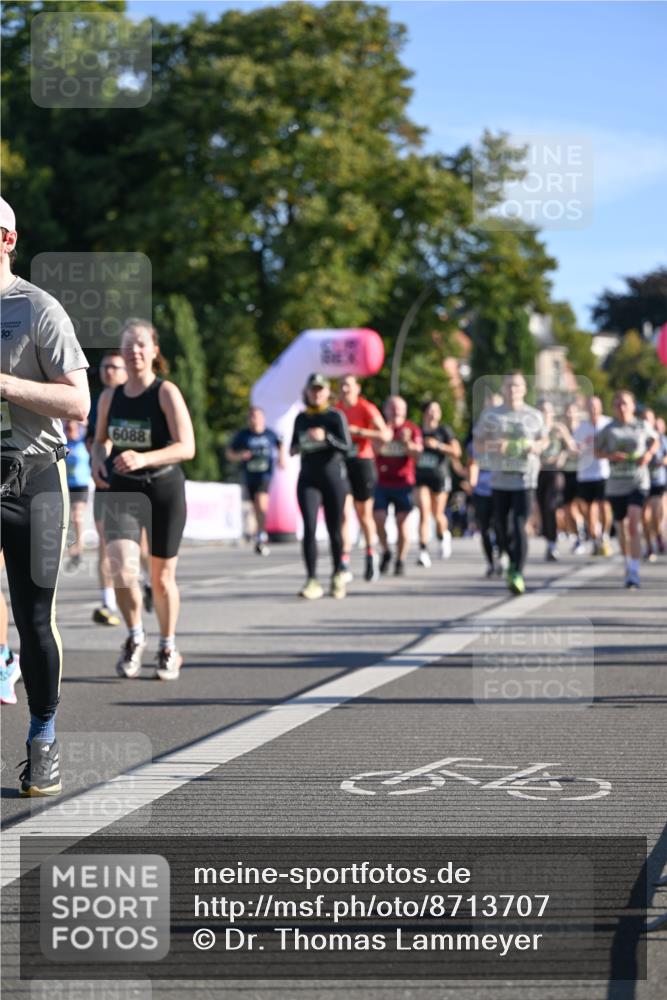 07.09.2025 - BARMER Alsterlauf Dr. Thomas Lammeyer http://msf.ph/oto/8713707 07.09.2025 09:45:42 Laufen 10, 6088 meine-sportfotos.de