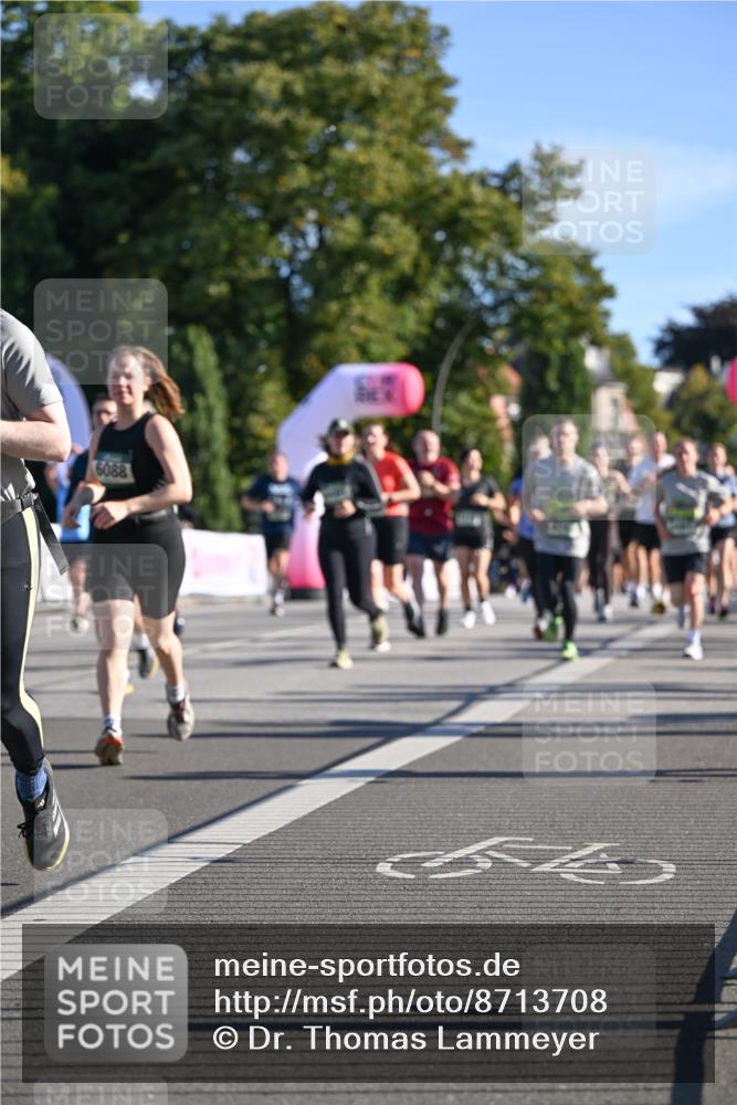 07.09.2025 - BARMER Alsterlauf Dr. Thomas Lammeyer http://msf.ph/oto/8713708 07.09.2025 09:45:42 Laufen 6088 meine-sportfotos.de