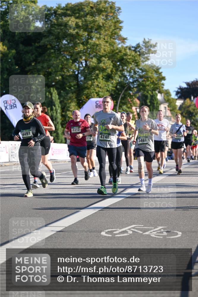 07.09.2025 - BARMER Alsterlauf Dr. Thomas Lammeyer http://msf.ph/oto/8713723 07.09.2025 09:45:45 Laufen 2312, 4491, 6114, 4748, 3481, 4554 meine-sportfotos.de