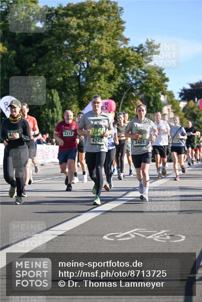 07.09.2025 - BARMER Alsterlauf Dr. Thomas Lammeyer http://msf.ph/oto/8713725 07.09.2025 09:45:45 Laufen 2312, 4748, 3481, 4554 meine-sportfotos.de