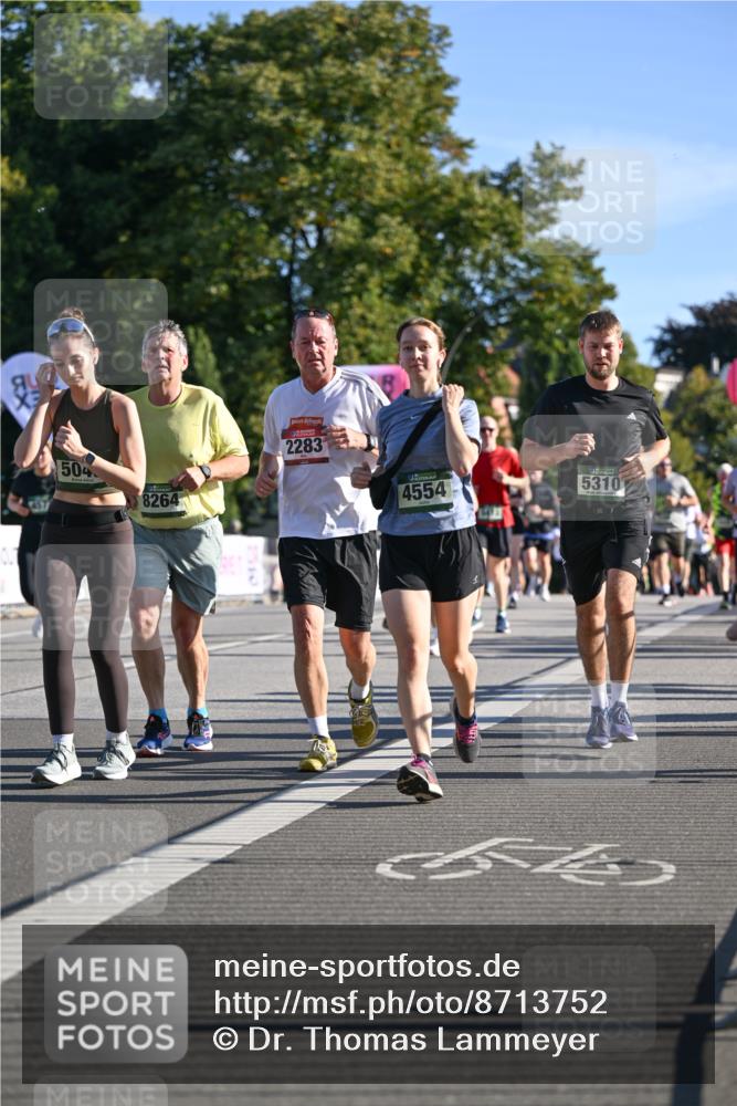 07.09.2025 - BARMER Alsterlauf Dr. Thomas Lammeyer http://msf.ph/oto/8713752 07.09.2025 09:45:49 Laufen 504, 8264, 2283, 4554, 5310 meine-sportfotos.de