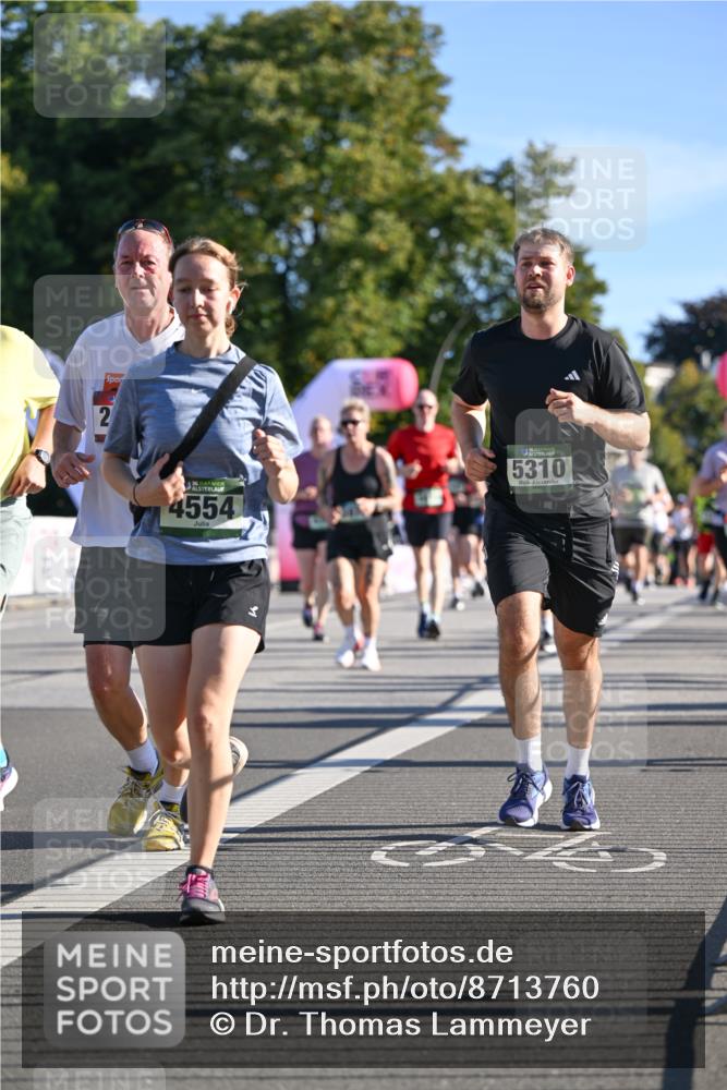 07.09.2025 - BARMER Alsterlauf Dr. Thomas Lammeyer http://msf.ph/oto/8713760 07.09.2025 09:45:50 Laufen 2, 136, 4554, 5310 meine-sportfotos.de