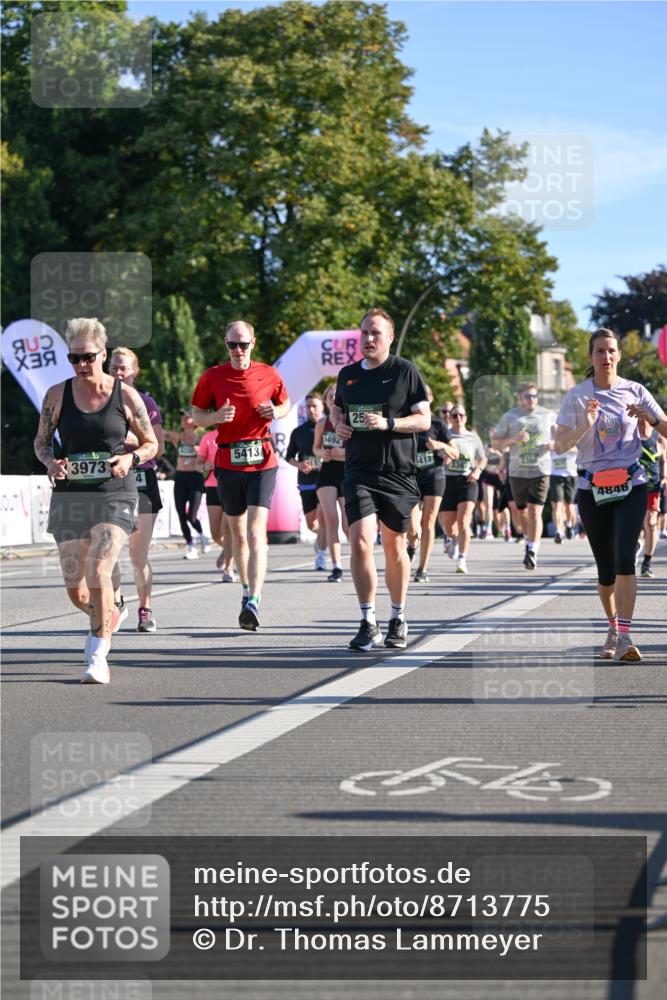 07.09.2025 - BARMER Alsterlauf Dr. Thomas Lammeyer http://msf.ph/oto/8713775 07.09.2025 09:45:52 Laufen 3973, 5413, 5492, 25, 413, 3366, 4846 meine-sportfotos.de