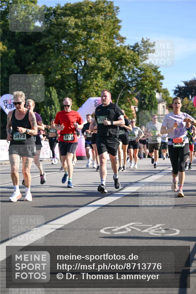 07.09.2025 - BARMER Alsterlauf Dr. Thomas Lammeyer http://msf.ph/oto/8713776 07.09.2025 09:45:52 Laufen 3973, 5413, 2558, 4413, 3367, 4846 meine-sportfotos.de