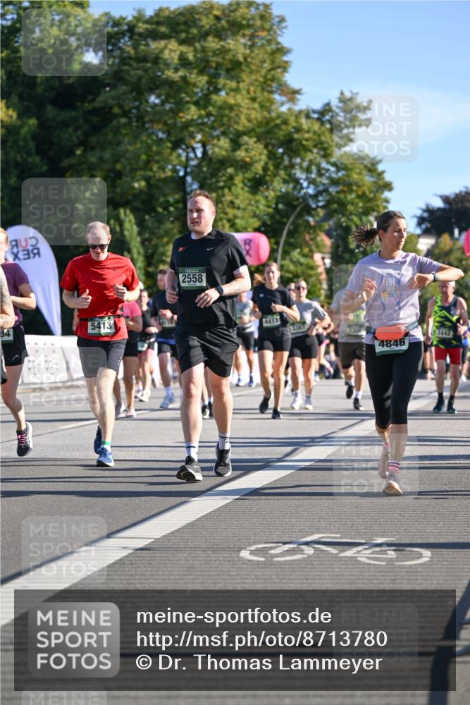 07.09.2025 - BARMER Alsterlauf Dr. Thomas Lammeyer http://msf.ph/oto/8713780 07.09.2025 09:45:53 Laufen 84, 5413, 2558, 4413, 3367, 2442, 4846 meine-sportfotos.de