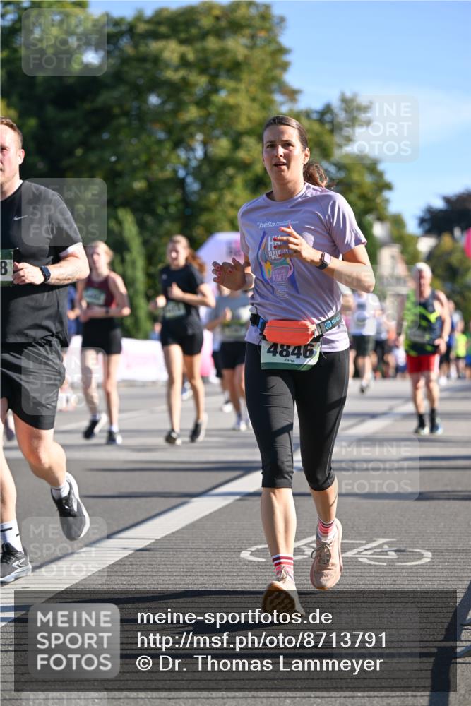 07.09.2025 - BARMER Alsterlauf Dr. Thomas Lammeyer http://msf.ph/oto/8713791 07.09.2025 09:45:55 Laufen 8, 4846 meine-sportfotos.de
