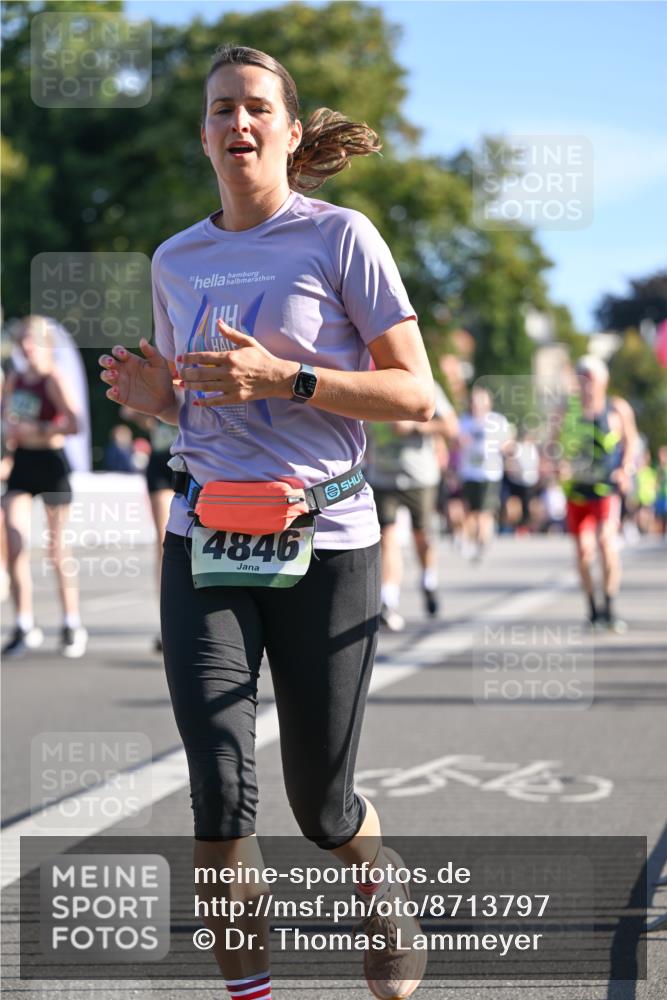 07.09.2025 - BARMER Alsterlauf Dr. Thomas Lammeyer http://msf.ph/oto/8713797 07.09.2025 09:45:56 Laufen 4846 meine-sportfotos.de