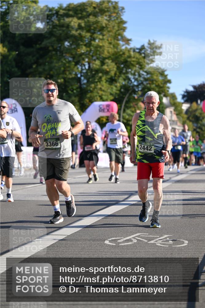 07.09.2025 - BARMER Alsterlauf Dr. Thomas Lammeyer http://msf.ph/oto/8713810 07.09.2025 09:45:58 Laufen 3366, 19, 1474, 2442 meine-sportfotos.de