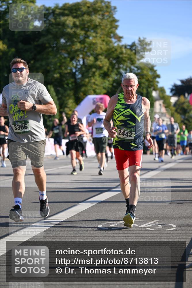 07.09.2025 - BARMER Alsterlauf Dr. Thomas Lammeyer http://msf.ph/oto/8713813 07.09.2025 09:45:59 Laufen 1011, 3366, 2442 meine-sportfotos.de