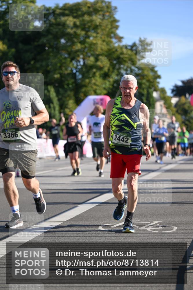 07.09.2025 - BARMER Alsterlauf Dr. Thomas Lammeyer http://msf.ph/oto/8713814 07.09.2025 09:45:59 Laufen 19, 3366, 2442 meine-sportfotos.de