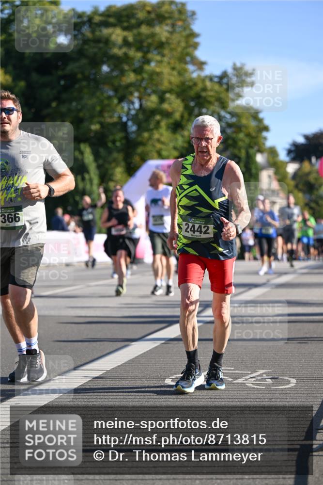 07.09.2025 - BARMER Alsterlauf Dr. Thomas Lammeyer http://msf.ph/oto/8713815 07.09.2025 09:45:59 Laufen 366, 10, 36, 2442 meine-sportfotos.de