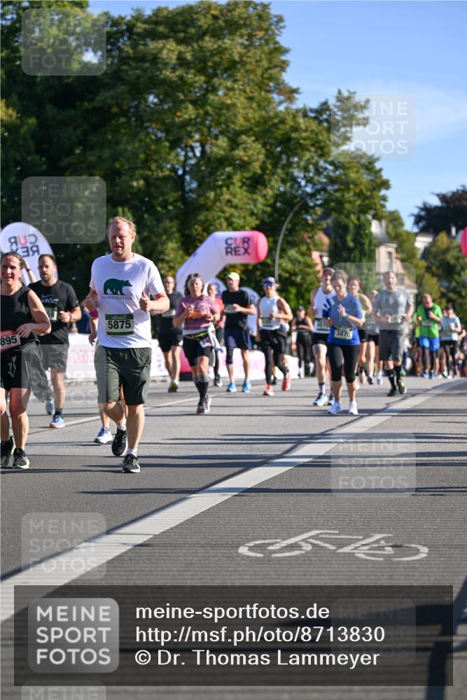 07.09.2025 - BARMER Alsterlauf Dr. Thomas Lammeyer http://msf.ph/oto/8713830 07.09.2025 09:46:01 Laufen 10, 895, 5875, 1519, 3878 meine-sportfotos.de