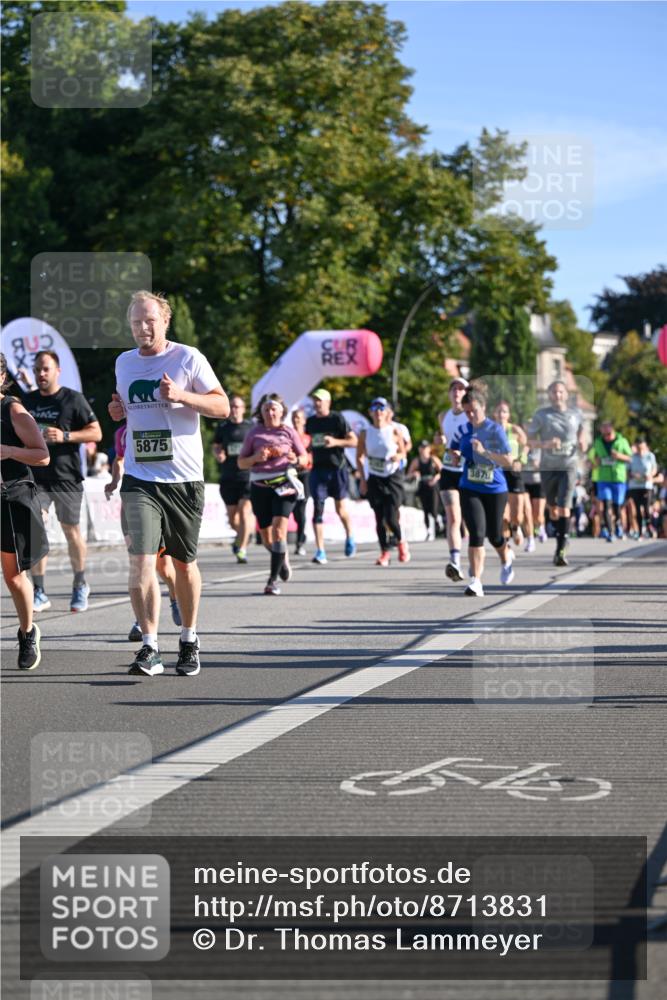 07.09.2025 - BARMER Alsterlauf Dr. Thomas Lammeyer http://msf.ph/oto/8713831 07.09.2025 09:46:01 Laufen 5875 meine-sportfotos.de