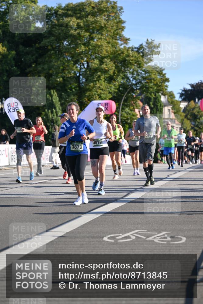 07.09.2025 - BARMER Alsterlauf Dr. Thomas Lammeyer http://msf.ph/oto/8713845 07.09.2025 09:46:04 Laufen 3833, 4280, 4519, 3879, 014, 5956 meine-sportfotos.de