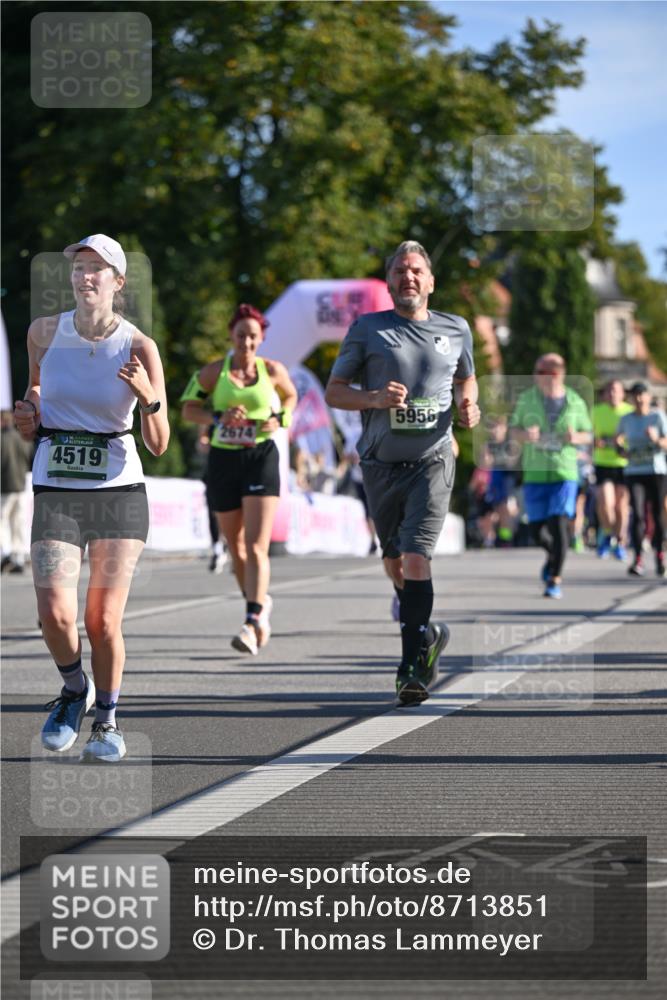 07.09.2025 - BARMER Alsterlauf Dr. Thomas Lammeyer http://msf.ph/oto/8713851 07.09.2025 09:46:06 Laufen 4519, 2674, 5956 meine-sportfotos.de