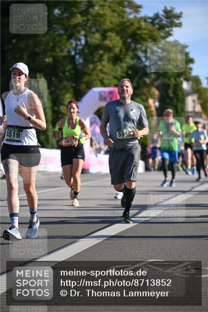 07.09.2025 - BARMER Alsterlauf Dr. Thomas Lammeyer http://msf.ph/oto/8713852 07.09.2025 09:46:06 Laufen 4519, 5956 meine-sportfotos.de