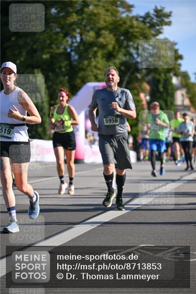 07.09.2025 - BARMER Alsterlauf Dr. Thomas Lammeyer http://msf.ph/oto/8713853 07.09.2025 09:46:06 Laufen 519, 5956 meine-sportfotos.de