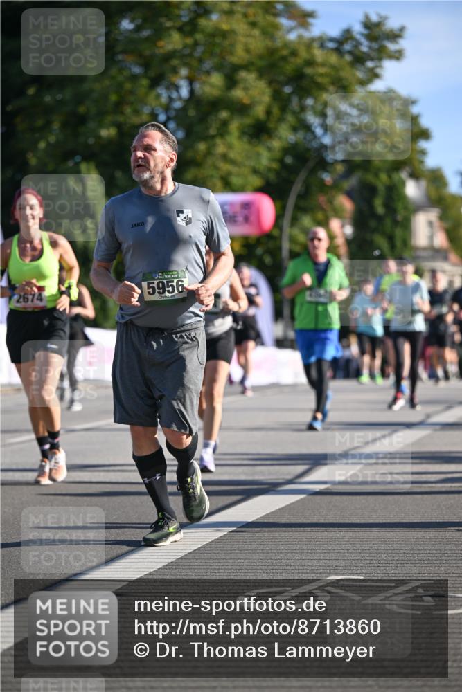 07.09.2025 - BARMER Alsterlauf Dr. Thomas Lammeyer http://msf.ph/oto/8713860 07.09.2025 09:46:07 Laufen 2674, 5956 meine-sportfotos.de
