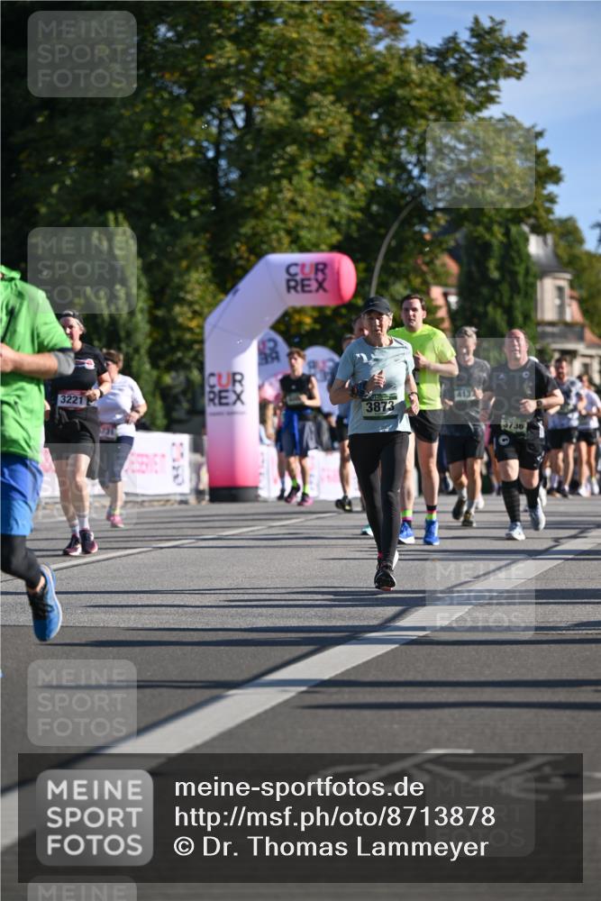 07.09.2025 - BARMER Alsterlauf Dr. Thomas Lammeyer http://msf.ph/oto/8713878 07.09.2025 09:46:11 Laufen 3221, 4132, 3873 meine-sportfotos.de