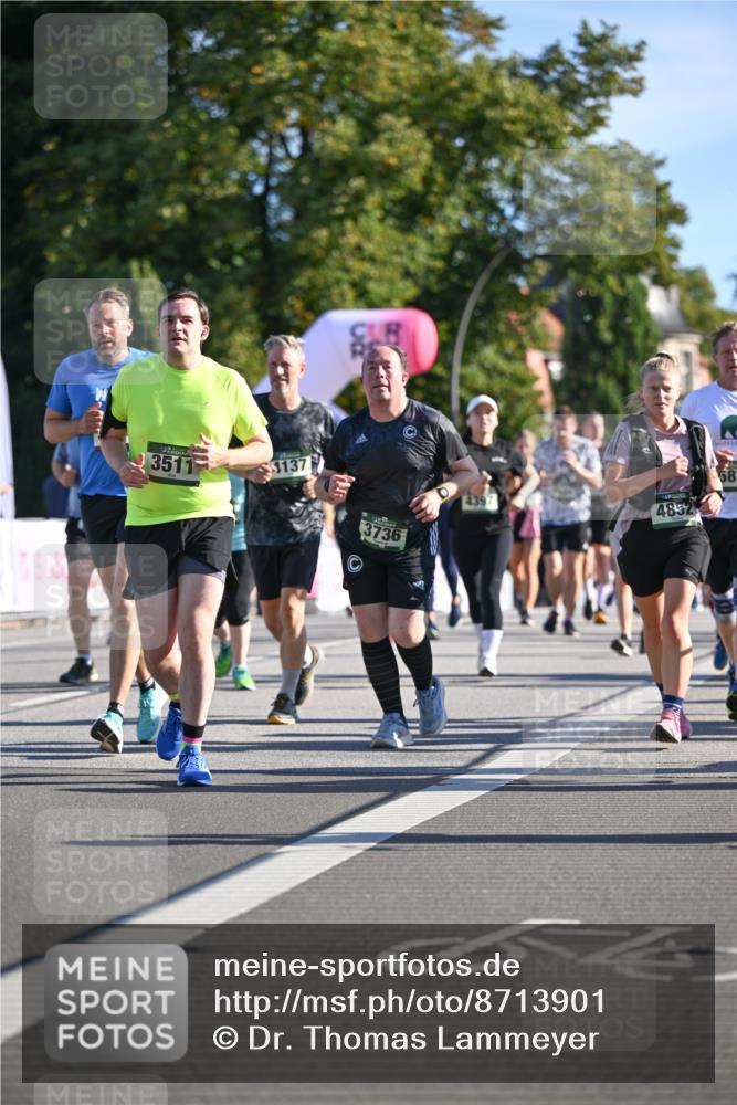 07.09.2025 - BARMER Alsterlauf Dr. Thomas Lammeyer http://msf.ph/oto/8713901 07.09.2025 09:46:14 Laufen 3511, 1137, 3736, 4397, 4852, 58 meine-sportfotos.de