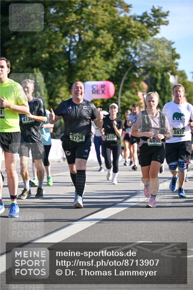 07.09.2025 - BARMER Alsterlauf Dr. Thomas Lammeyer http://msf.ph/oto/8713907 07.09.2025 09:46:15 Laufen 413, 3736, 4397, 4852, 5872 meine-sportfotos.de