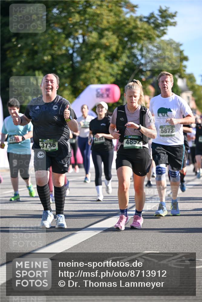 07.09.2025 - BARMER Alsterlauf Dr. Thomas Lammeyer http://msf.ph/oto/8713912 07.09.2025 09:46:16 Laufen 4397, 3736, 10, 4852, 5872 meine-sportfotos.de