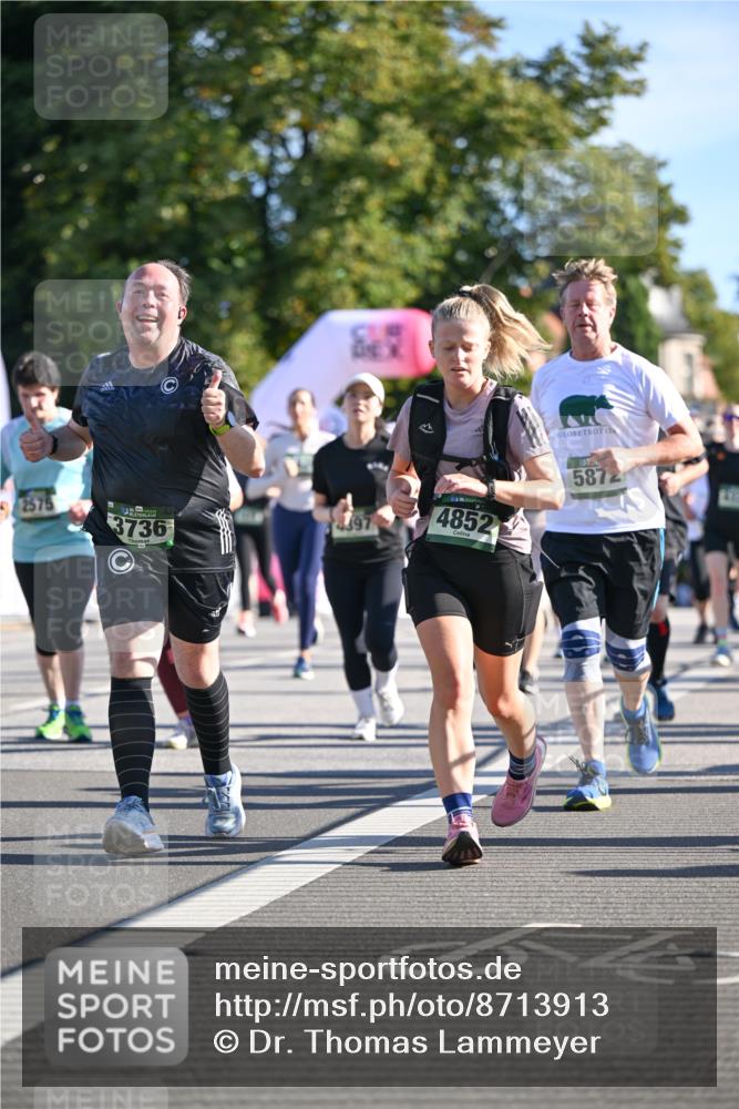 07.09.2025 - BARMER Alsterlauf Dr. Thomas Lammeyer http://msf.ph/oto/8713913 07.09.2025 09:46:16 Laufen 3736, 4852, 5872 meine-sportfotos.de