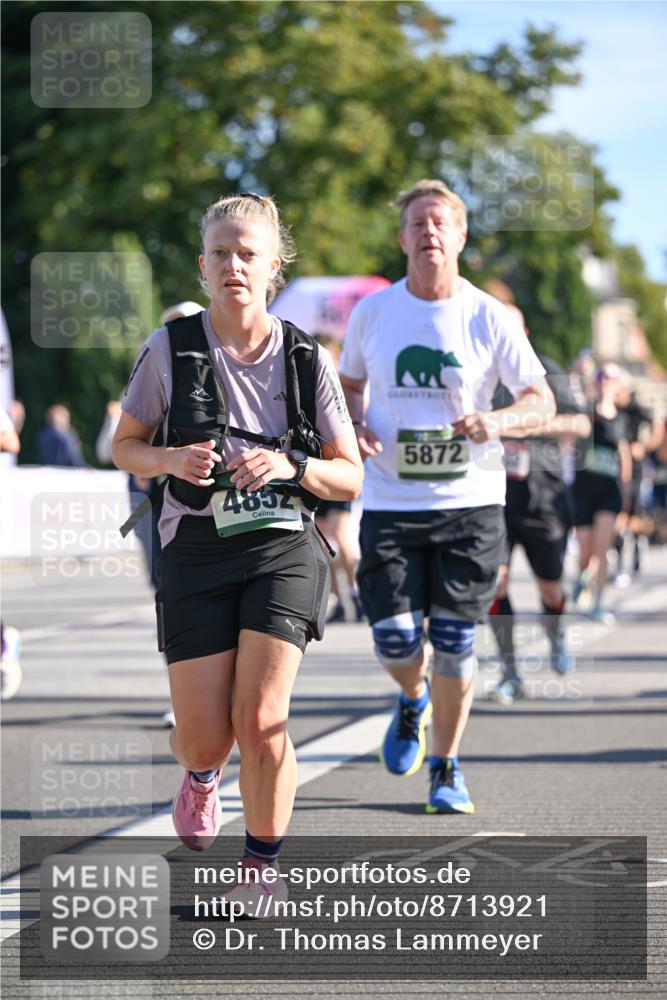 07.09.2025 - BARMER Alsterlauf Dr. Thomas Lammeyer http://msf.ph/oto/8713921 07.09.2025 09:46:17 Laufen 4852, 5872 meine-sportfotos.de