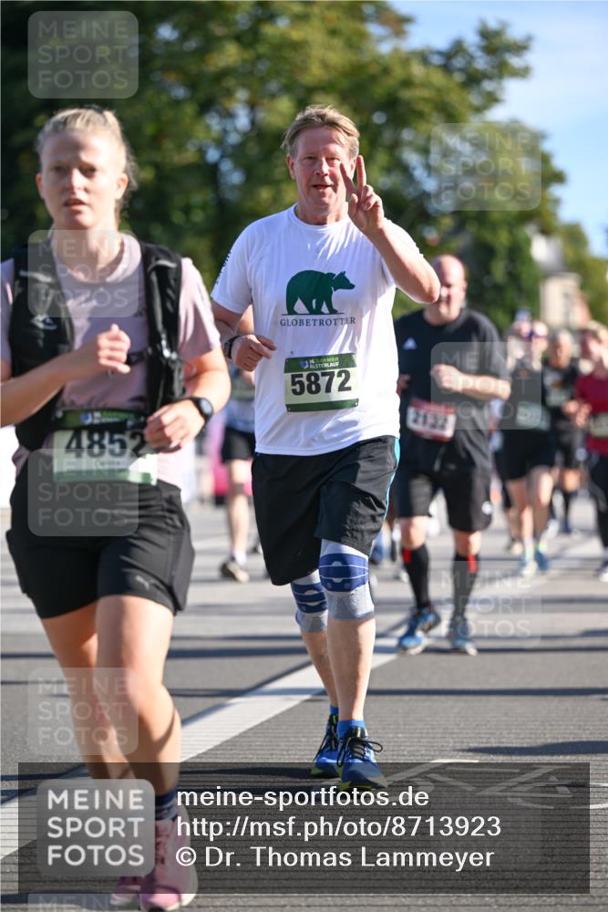 07.09.2025 - BARMER Alsterlauf Dr. Thomas Lammeyer http://msf.ph/oto/8713923 07.09.2025 09:46:18 Laufen 4852, 136, 5872, 2132 meine-sportfotos.de