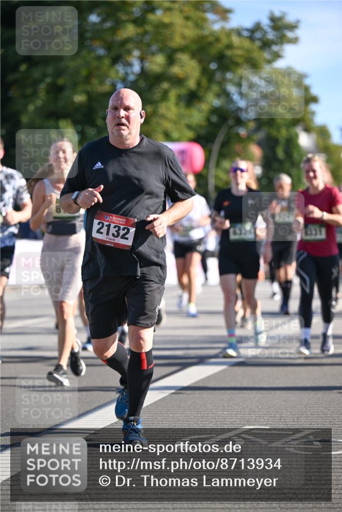 07.09.2025 - BARMER Alsterlauf Dr. Thomas Lammeyer http://msf.ph/oto/8713934 07.09.2025 09:46:20 Laufen 36, 2132, 1331 meine-sportfotos.de