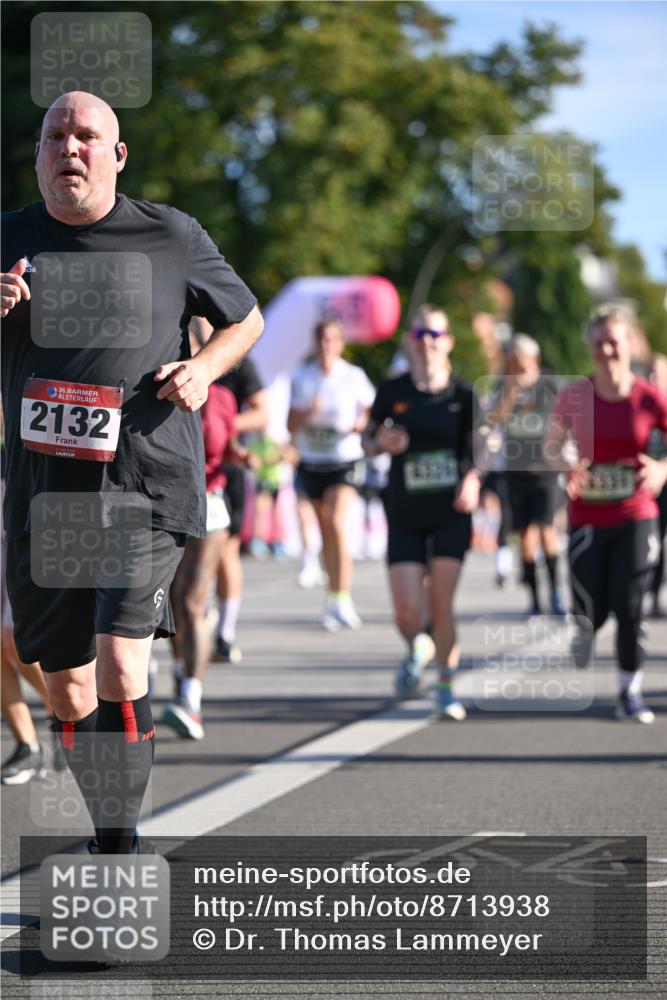 07.09.2025 - BARMER Alsterlauf Dr. Thomas Lammeyer http://msf.ph/oto/8713938 07.09.2025 09:46:20 Laufen 36, 2132 meine-sportfotos.de
