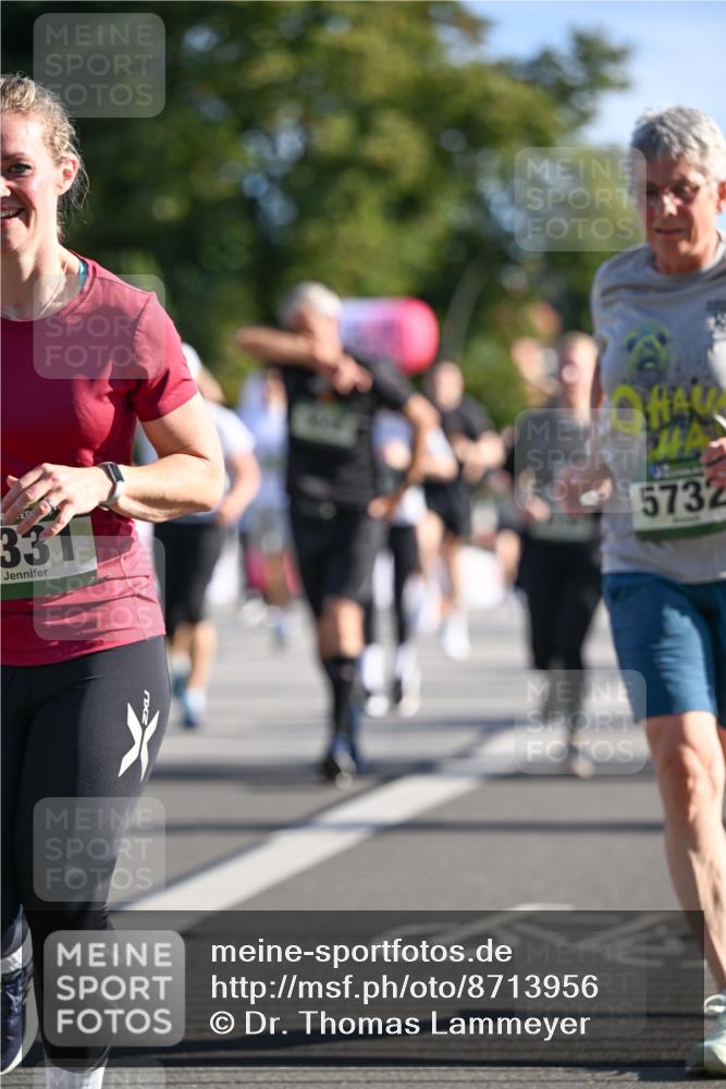 07.09.2025 - BARMER Alsterlauf Dr. Thomas Lammeyer http://msf.ph/oto/8713956 07.09.2025 09:46:23 Laufen 331, 5732 meine-sportfotos.de