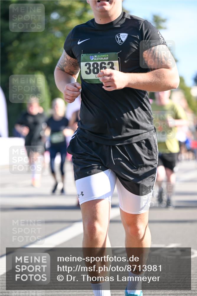 07.09.2025 - BARMER Alsterlauf Dr. Thomas Lammeyer http://msf.ph/oto/8713981 07.09.2025 09:46:29 Laufen 1636, 3862, 1848 meine-sportfotos.de