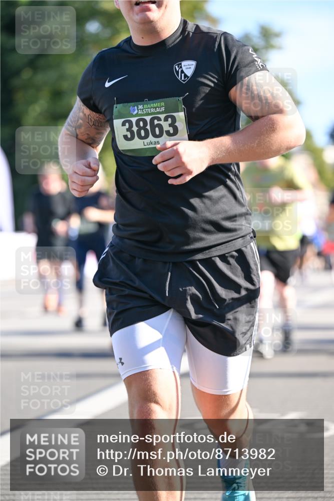 07.09.2025 - BARMER Alsterlauf Dr. Thomas Lammeyer http://msf.ph/oto/8713982 07.09.2025 09:46:29 Laufen 1848, 36, 3863 meine-sportfotos.de