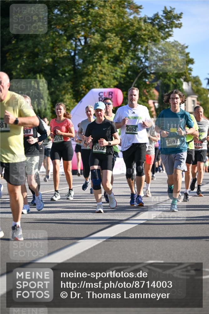 07.09.2025 - BARMER Alsterlauf Dr. Thomas Lammeyer http://msf.ph/oto/8714003 07.09.2025 09:46:34 Laufen 81, 087, 3012, 5032, 6052, 2025, 3697, 4515 meine-sportfotos.de