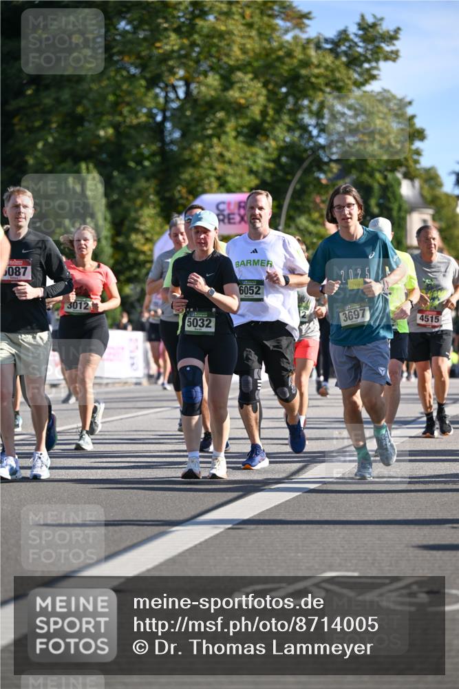 07.09.2025 - BARMER Alsterlauf Dr. Thomas Lammeyer http://msf.ph/oto/8714005 07.09.2025 09:46:34 Laufen 087, 3012, 5032, 6052, 3697, 4515 meine-sportfotos.de