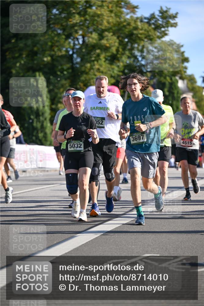 07.09.2025 - BARMER Alsterlauf Dr. Thomas Lammeyer http://msf.ph/oto/8714010 07.09.2025 09:46:35 Laufen 5032, 052, 2025, 3697, 4515 meine-sportfotos.de