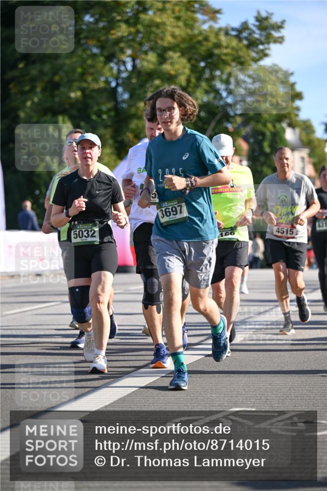 07.09.2025 - BARMER Alsterlauf Dr. Thomas Lammeyer http://msf.ph/oto/8714015 07.09.2025 09:46:36 Laufen 5032, 3697, 106, 4515, 831 meine-sportfotos.de