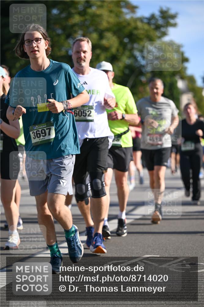 07.09.2025 - BARMER Alsterlauf Dr. Thomas Lammeyer http://msf.ph/oto/8714020 07.09.2025 09:46:37 Laufen 2025, 39, 8, 36, 3697, 6052 meine-sportfotos.de
