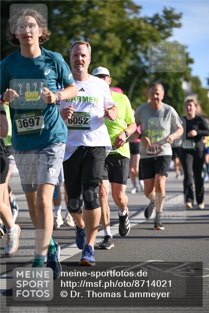 07.09.2025 - BARMER Alsterlauf Dr. Thomas Lammeyer http://msf.ph/oto/8714021 07.09.2025 09:46:37 Laufen 2, 02, 3697, 136, 6052, 4515, 1313 meine-sportfotos.de