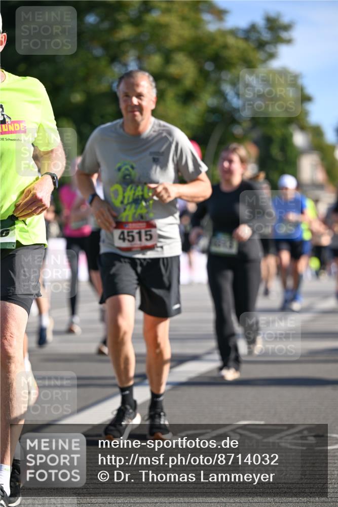 07.09.2025 - BARMER Alsterlauf Dr. Thomas Lammeyer http://msf.ph/oto/8714032 07.09.2025 09:46:39 Laufen 4515 meine-sportfotos.de