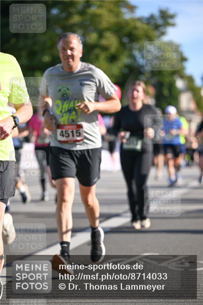 07.09.2025 - BARMER Alsterlauf Dr. Thomas Lammeyer http://msf.ph/oto/8714033 07.09.2025 09:46:39 Laufen 4515 meine-sportfotos.de
