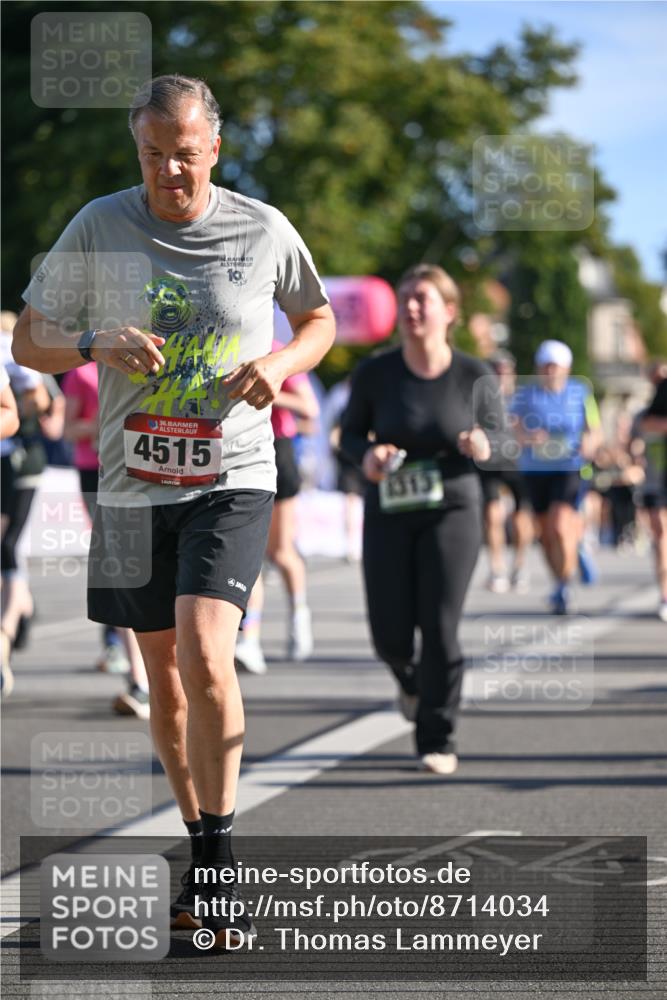 07.09.2025 - BARMER Alsterlauf Dr. Thomas Lammeyer http://msf.ph/oto/8714034 07.09.2025 09:46:39 Laufen 10, 36, 4515, 1315 meine-sportfotos.de