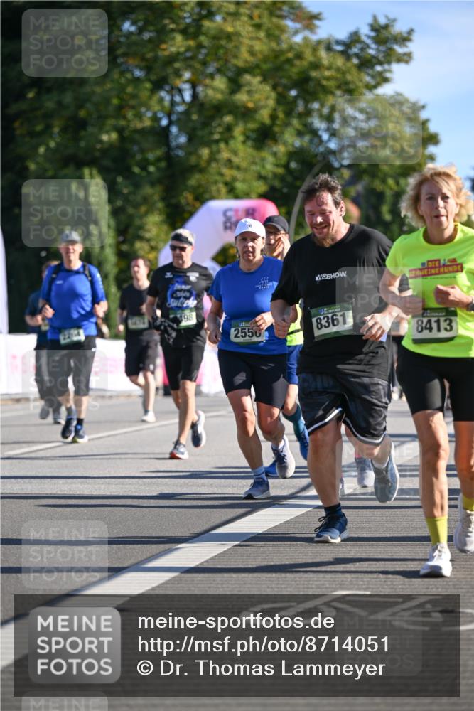 07.09.2025 - BARMER Alsterlauf Dr. Thomas Lammeyer http://msf.ph/oto/8714051 07.09.2025 09:46:42 Laufen 98, 2550, 8361, 8413 meine-sportfotos.de