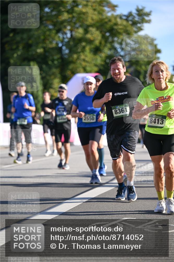 07.09.2025 - BARMER Alsterlauf Dr. Thomas Lammeyer http://msf.ph/oto/8714052 07.09.2025 09:46:42 Laufen 2550, 8361, 6, 8413 meine-sportfotos.de
